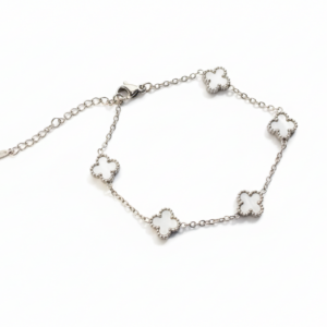 1765600339100_111002 Brazalete Delicado de Tréboles en Nácar